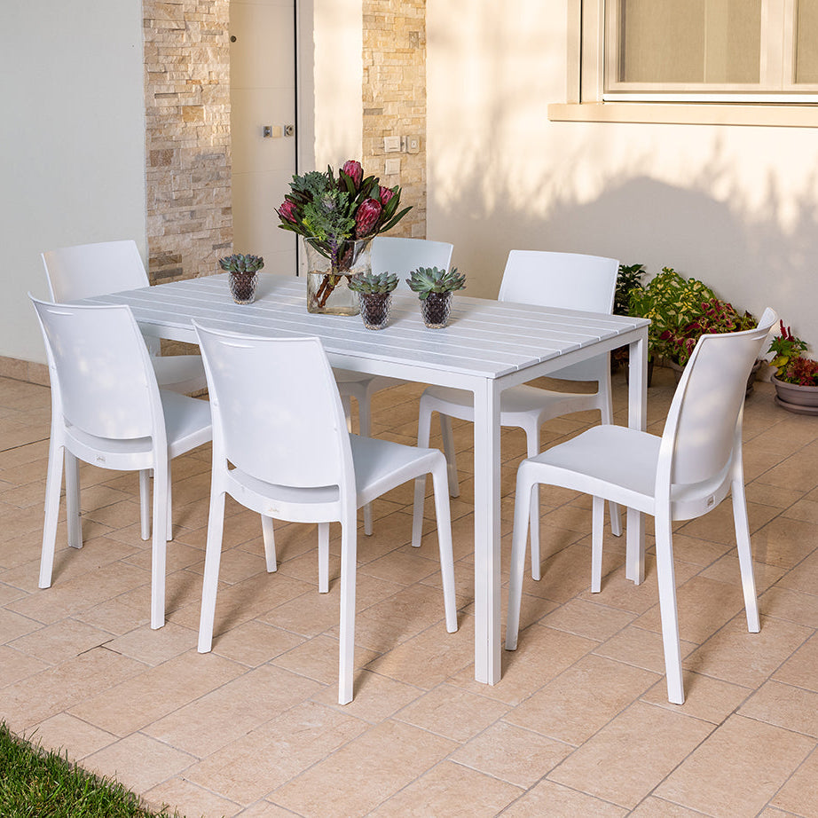 Carmen – sedia in polipropilene dal design lineare