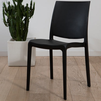 Carmen – sedia in polipropilene dal design lineare