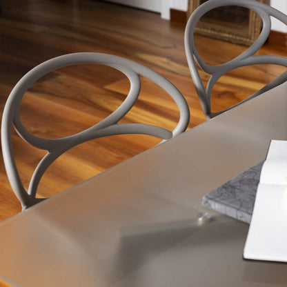 Charlotte – sedia in resina monoblocco con braccioli