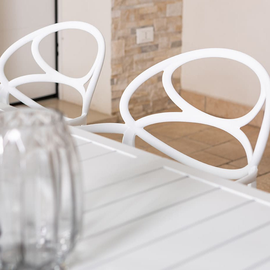 Charlotte – sedia in resina monoblocco con braccioli
