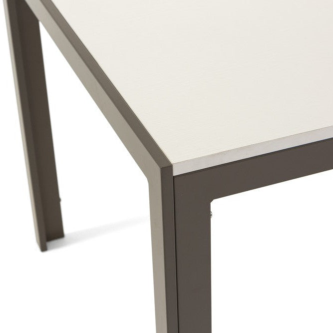 Noah – tavolo in MDF effetto legno e struttura alluminio