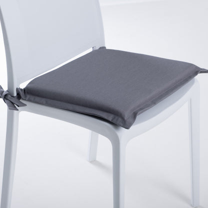 Cuscini per sedie con laccetti in cotone e volant decorativo