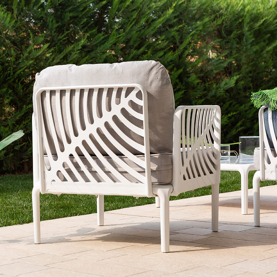 Kenzia – set da giardino di design divano, poltrone, tavolino