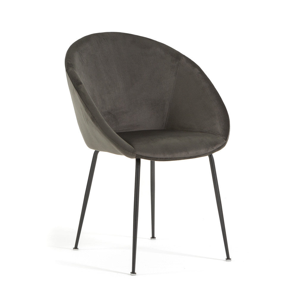 Iris – sedia in velluto o bouclé con gambe in metallo