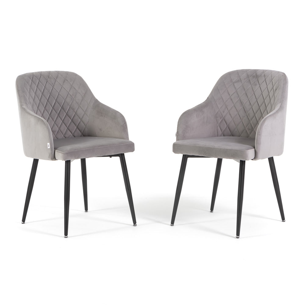 Tessa – Poltroncina avvolgente in velluto con gambe in metallo, colore grigio chiaro, gambe grigio scuro