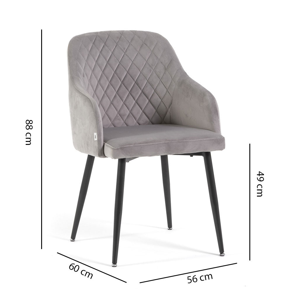 Tessa – Poltroncina avvolgente in velluto con gambe in metallo