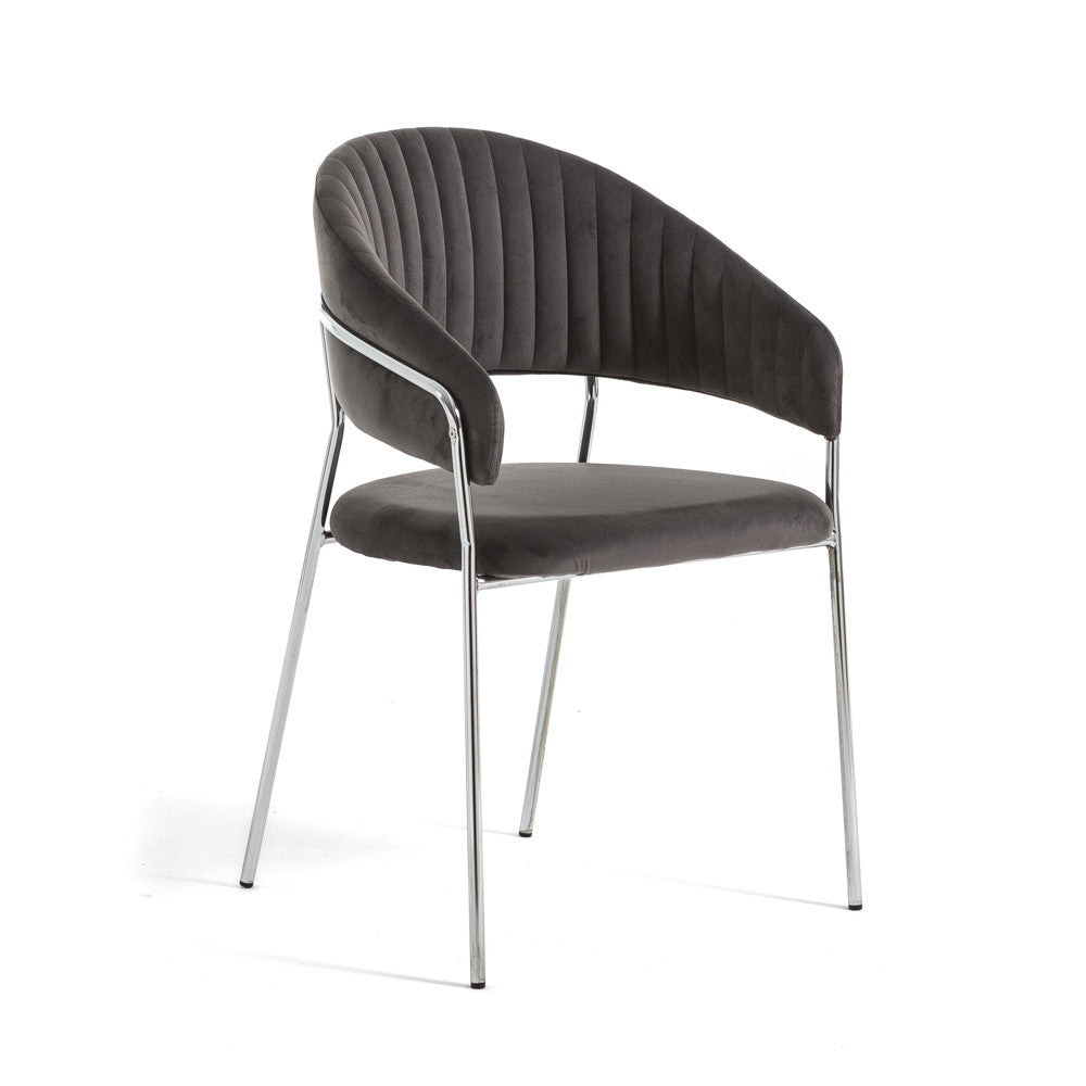 Lea – sedia in velluto trapuntato con gambe in metallo