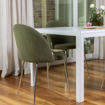 Sara – sedia in velluto a costine con gambe in metallo
