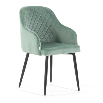 Tessa – Poltroncina avvolgente in velluto con gambe in metallo