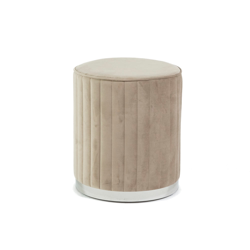 Ruby – pouf cilindrico in velluto trapuntato con base cromata, colore beige, gambe argento, tipo di tessuto velluto