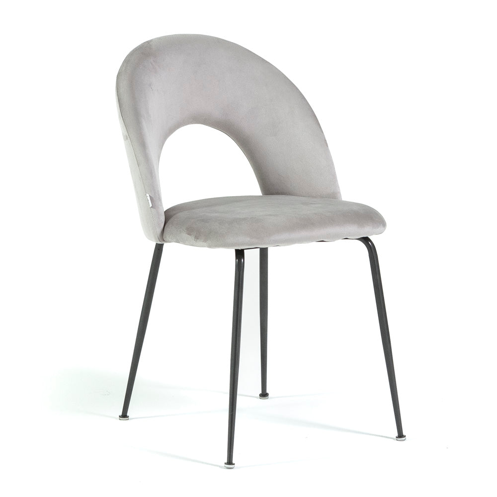 Margot – sedia in velluto con schienale curvo e gambe in metallo