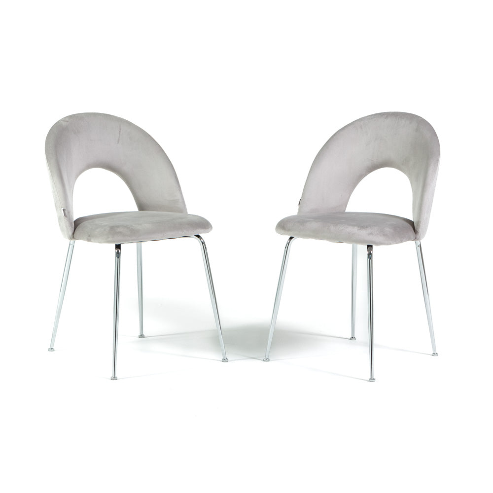 Margot – sedia in velluto con schienale curvo e gambe in metallo, colore grigio chiaro, gambe argento