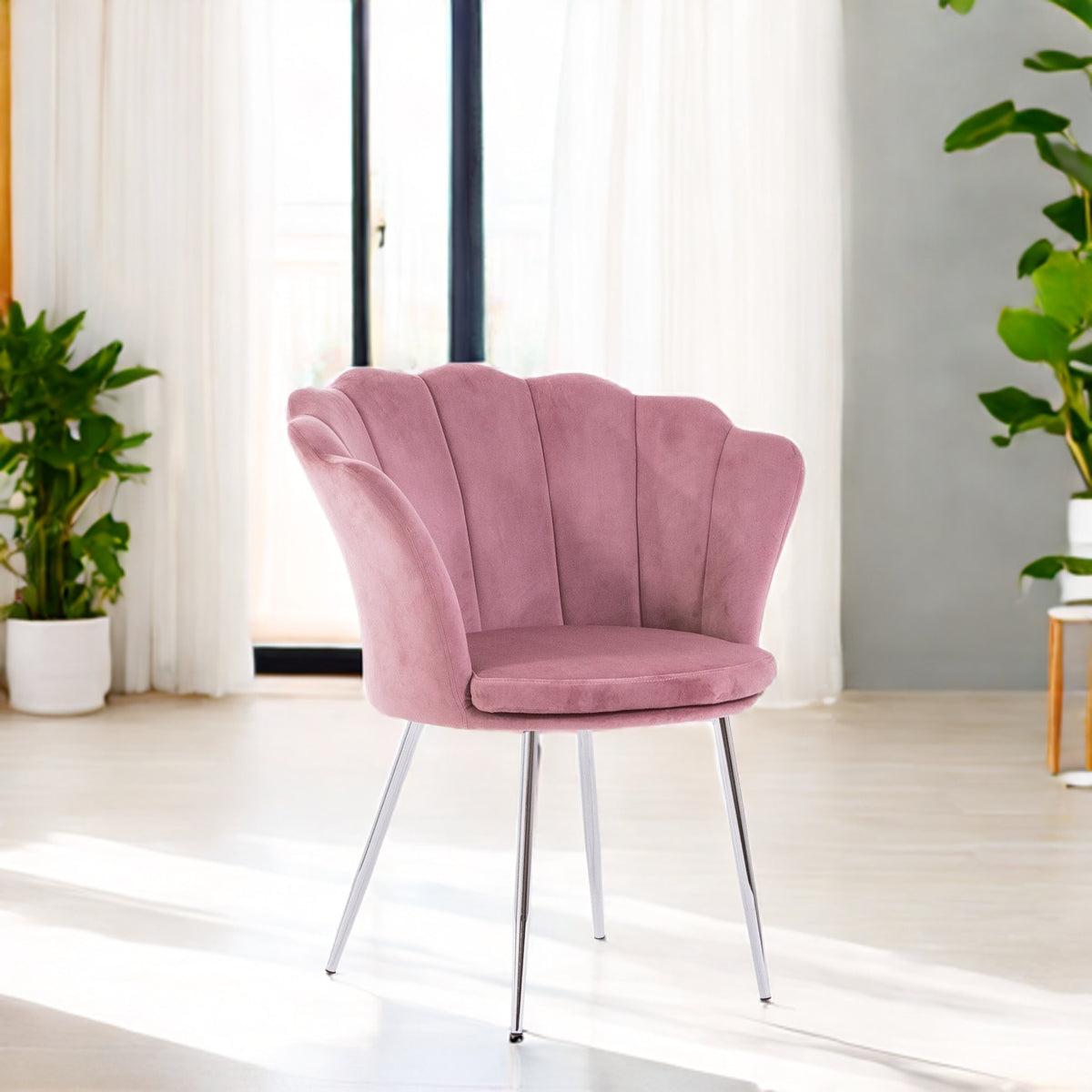 Shelly – Poltroncina design petali in velluto con gambe in metallo
