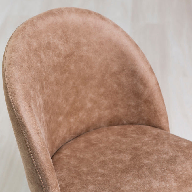 Sara – sedia in ecopelle con gambe in metallo