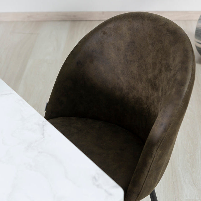 Sara – sedia in ecopelle con gambe in metallo