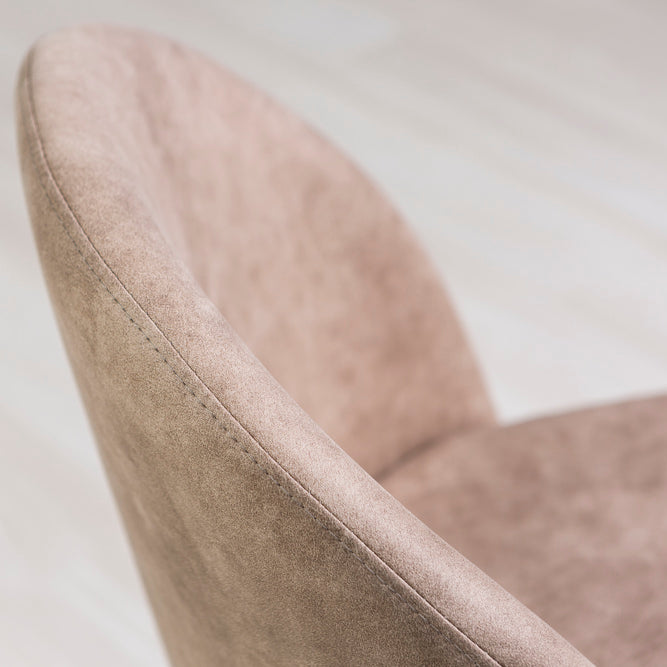 Sara – sedia in ecopelle con gambe in metallo