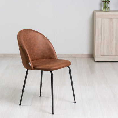 Sara – sedia in ecopelle con gambe in metallo