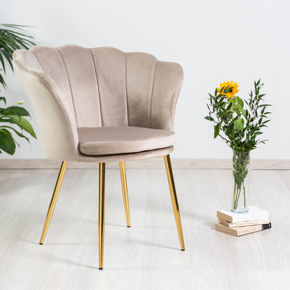 Shelly – Poltroncina design petali in velluto con gambe in metallo