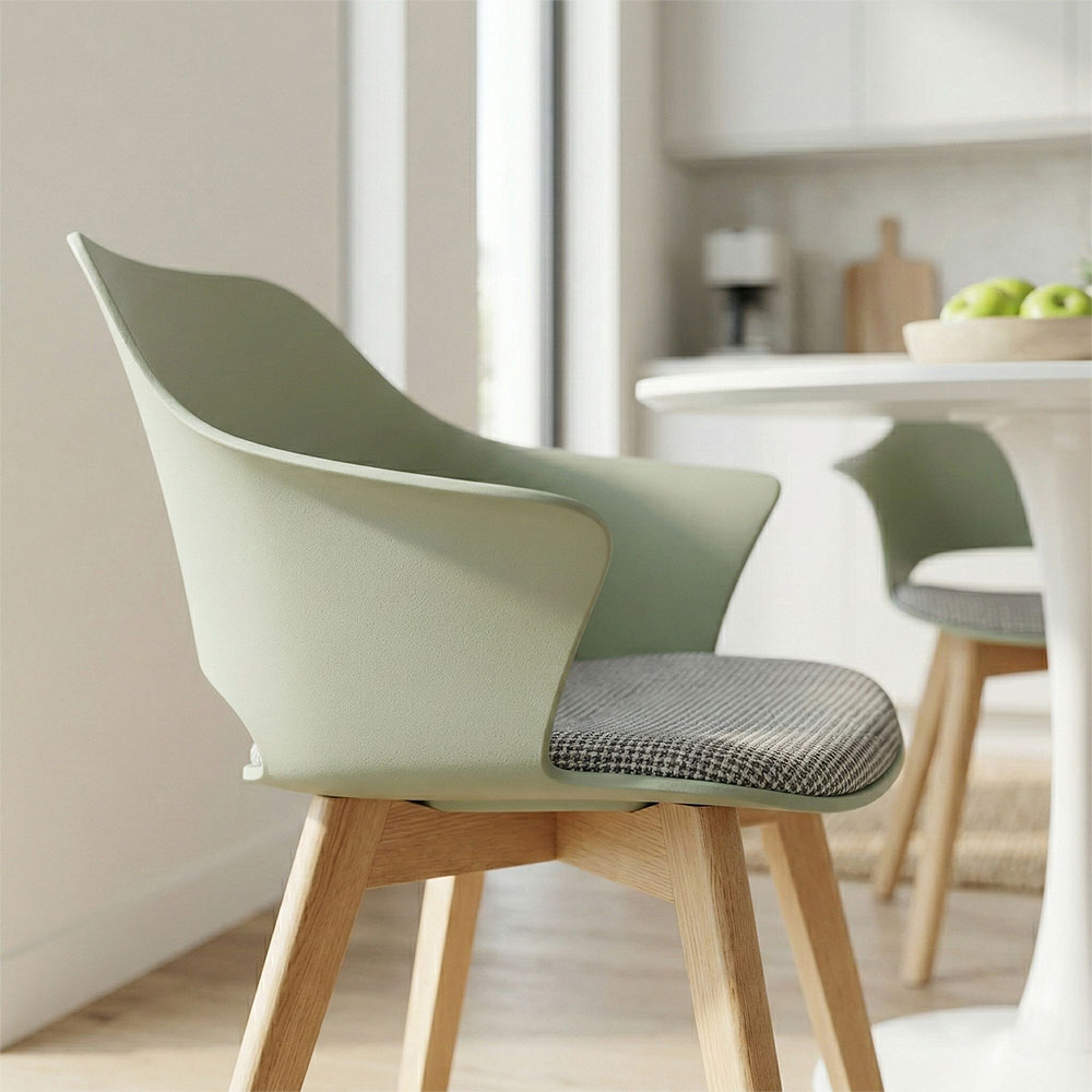 Marta – sedia in resina con gambe in legno e cuscino