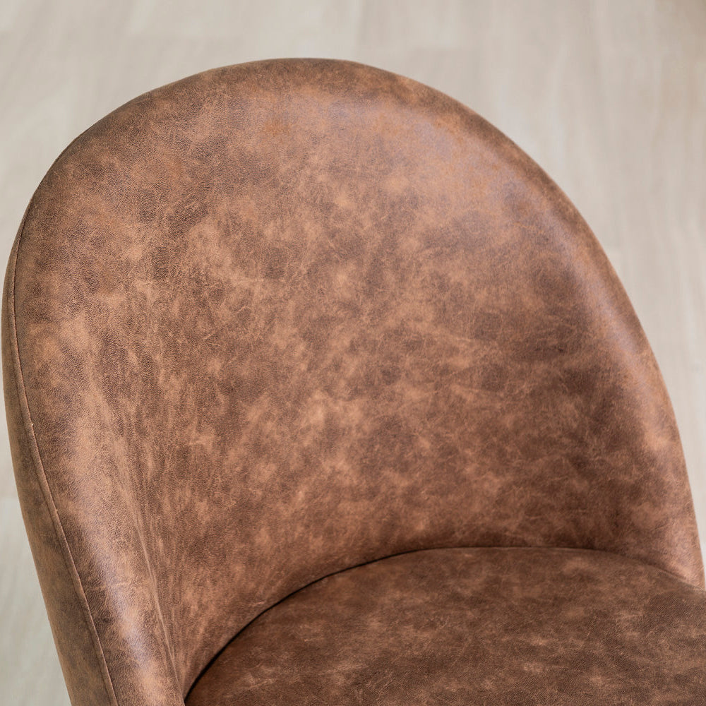Sara – sedia in ecopelle con gambe in metallo