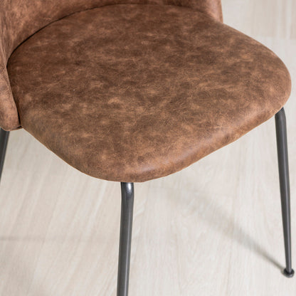 Sara – sedia in ecopelle con gambe in metallo