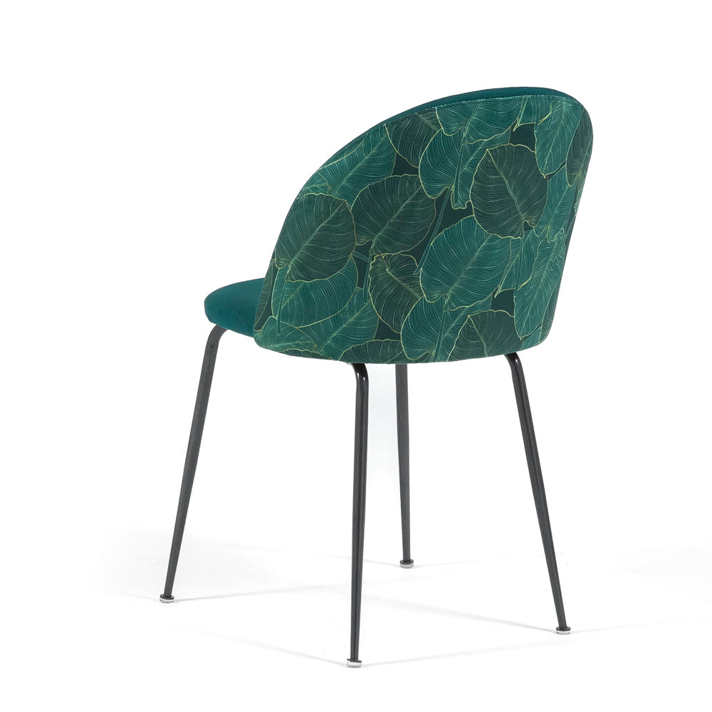 Sara – sedia in velluto decorato con gambe in metallo