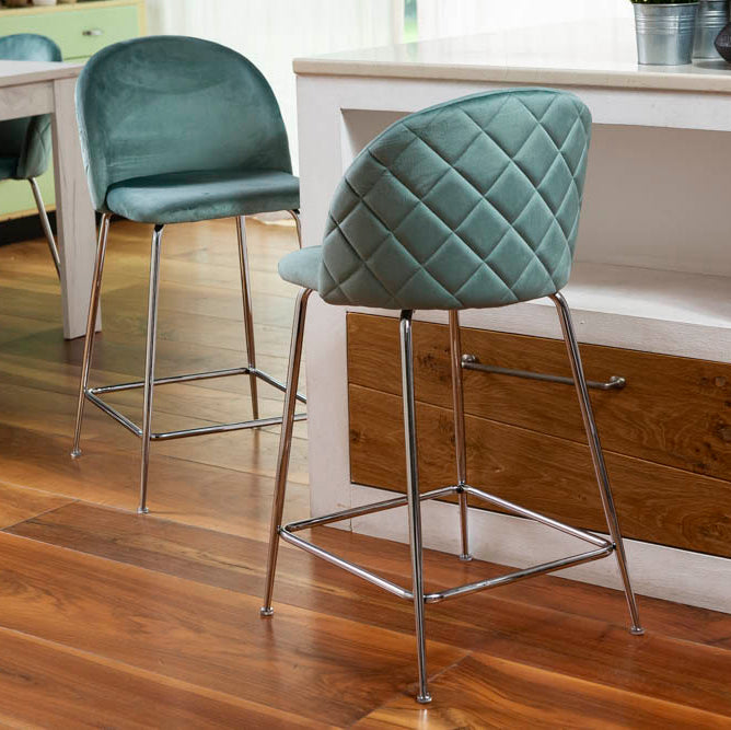 Sara XL – sgabello da cucina in velluto e gambe metallo