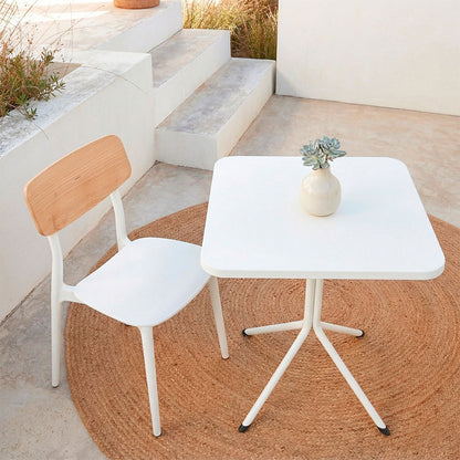 Willy – tavolo quadrato in polipropilene e gambe acciaio